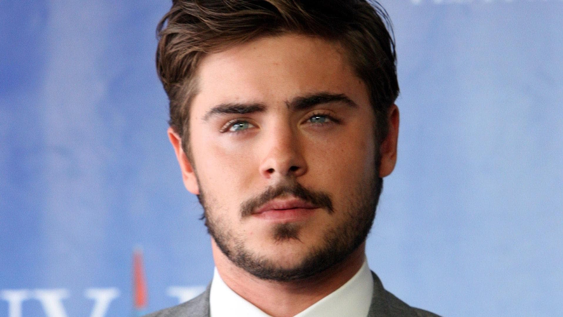 Actor Zac Efron rushed to hospital after an accident in a swimming pool ...