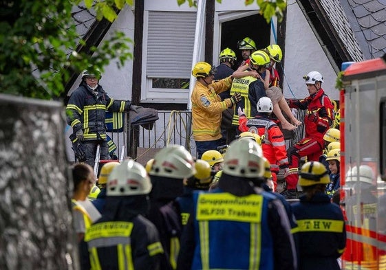 Cinco personas han podido ser rescatadas del hotel alemán.