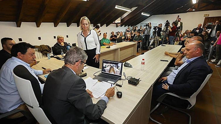 Detienen a la alcaldesa y al exalcalde de Santillana en una operación anticorrupción