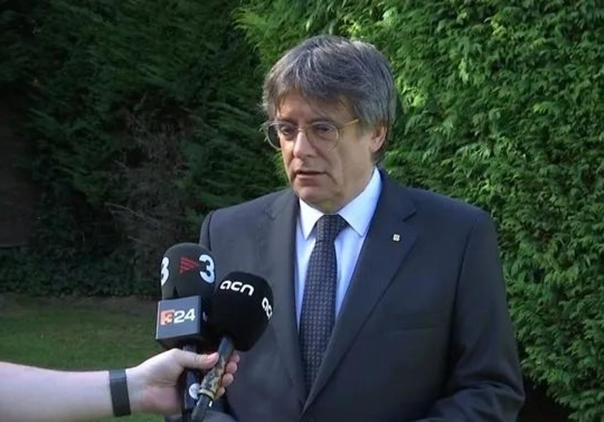 Imagen del expresident Carles Puigdemont en el vídeo publicado este sábado por TV3 desde su residencia en Waterloo (Bélgica).