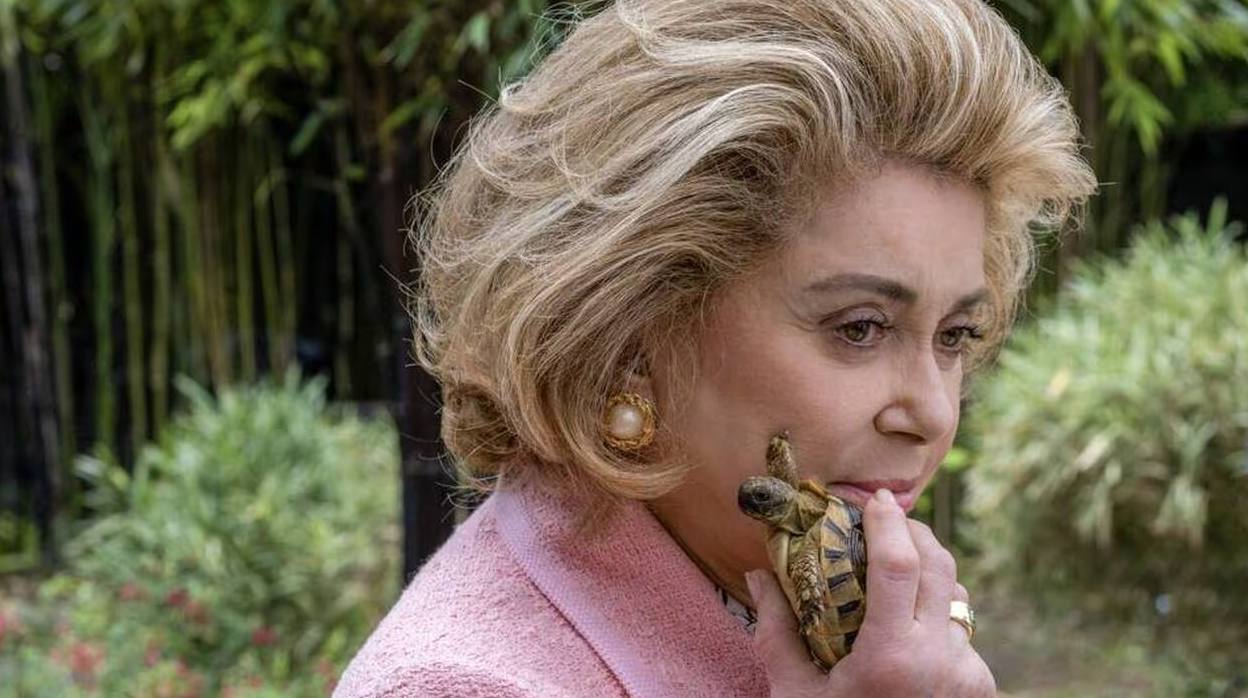 Catherine Deneuve en 'La mujer del presidente'