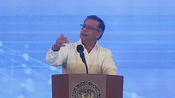 El desencanto preside los dos años de Petro al frente de Colombia