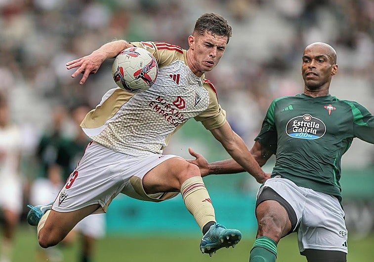 El Racing de Ferrol sigue sin ganar tras empatar con el Mirandés