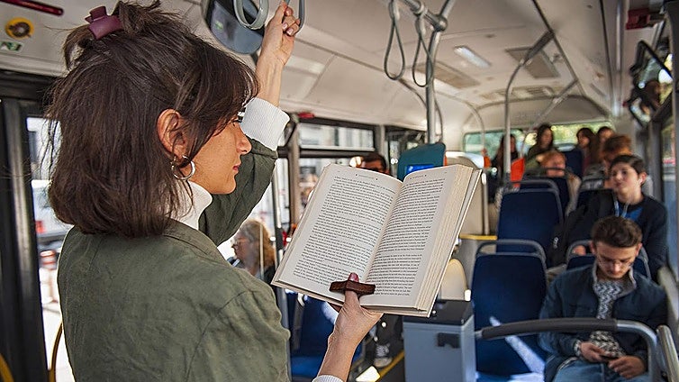 Accesorios de lectura imprescindibles para auténticos ratones de biblioteca