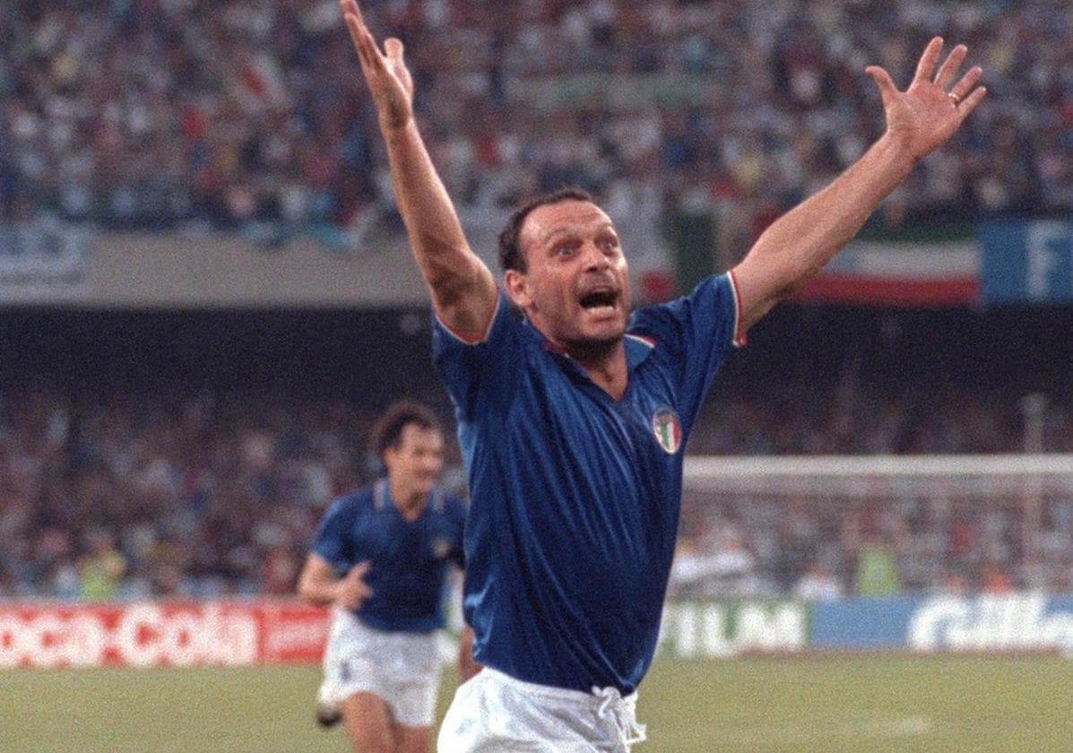 Salvatore Schillaci, celebrando un gol en Italia 90.