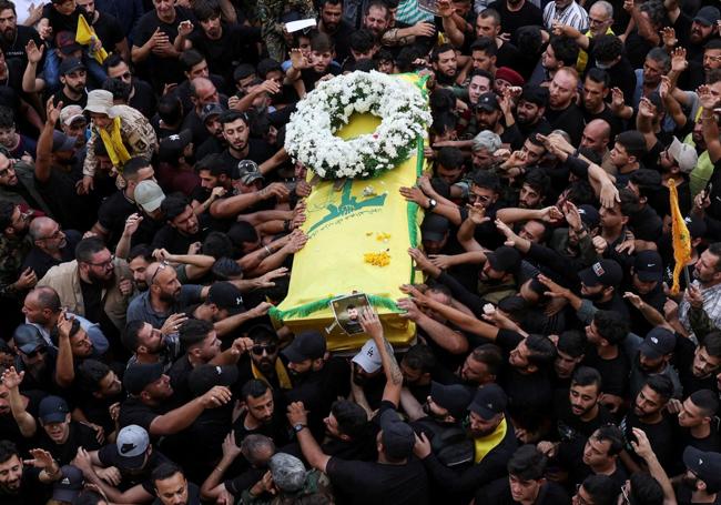 Los funerales de las víctimas del ataque tecnológico siguen en Beirut.