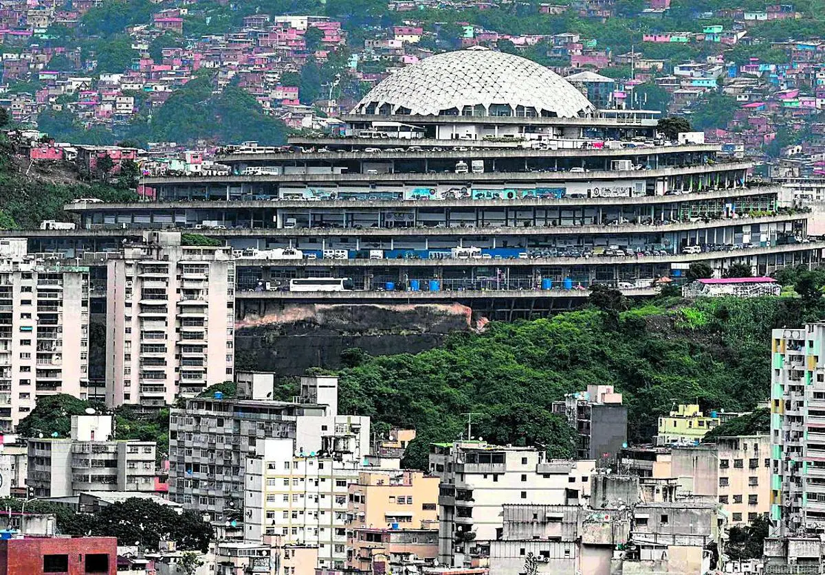 La sede de la Policía Bolivariana y una cárcel para presos políticos.