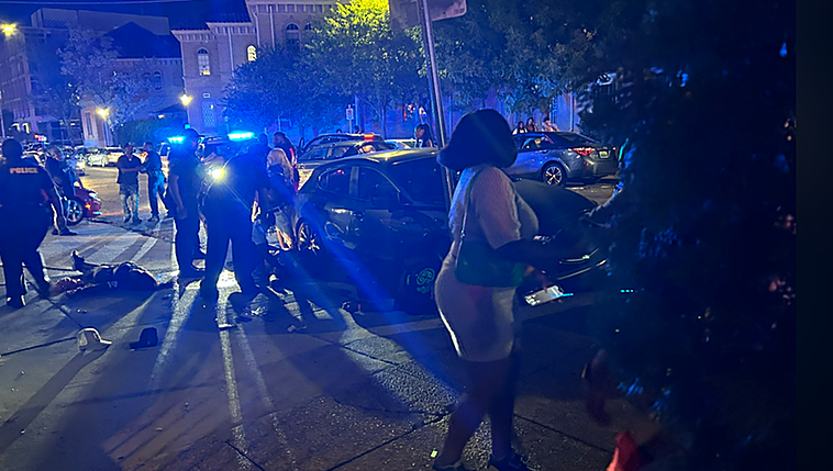 Un tiroteo en una zona de ocio nocturno en Alabama causa cuatro muertos y una veintena de heridos