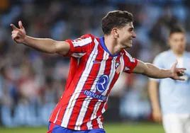 Julián Álvarez celebra su gol en Balaídos.