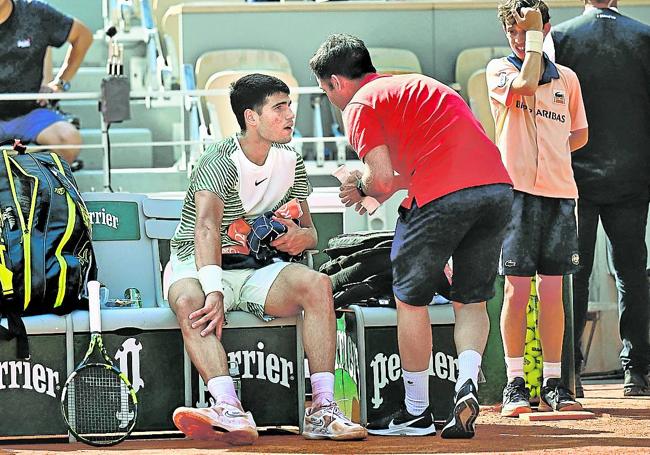 Alcaraz sufrió una lesión en el gemelo de la pierna derecha cuando se medía a Djokovic en Roland Garros en 2023.