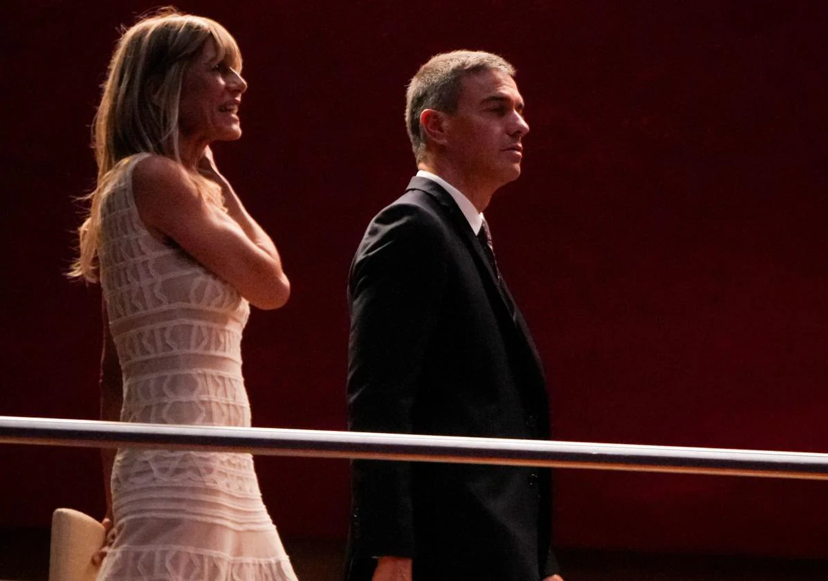 El presidente del Gobierno, Pedro Sánchez, y su esposa, Begoña Gómez, la semana pasada en el Festival de Cine de San Sebastián.