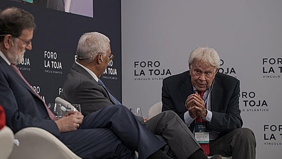 Felipe González aboga por una reforma constitucional para «preservar la integridad del Estado»