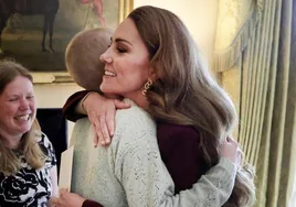 Kate Middleton, junto a la fotógrafa Liz Hatton.