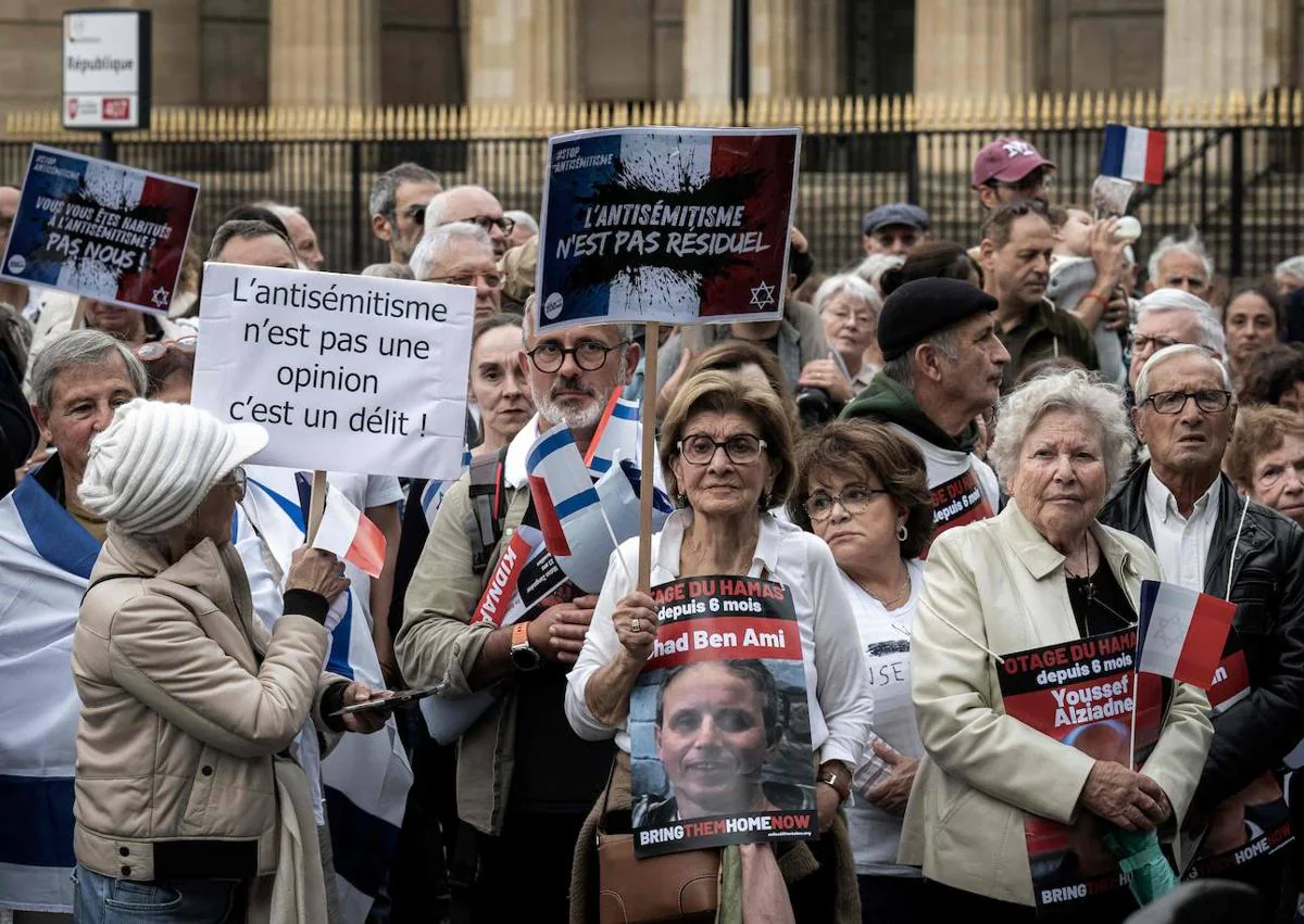 Secondary image 1 - Israeli communities have paid tribute to the victims and requested the ransom of the hostages kidnapped in Paris, Bordeaux and Sydney