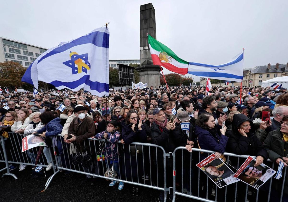 Main image - Israeli communities have paid tribute to the victims and asked for the ransom of the hostages kidnapped in Paris, Bordeaux and Sydney