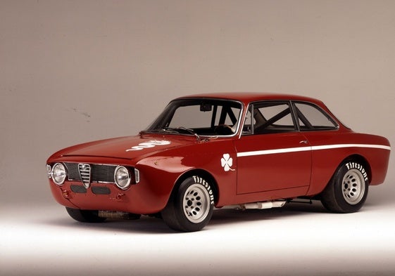 Alfa Romeo GT 1300 Junior, lanzado en 1966