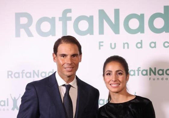 Rafa Nadal con su mujer, Mery Perelló.