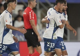 El Zaragoza remonta un 2-0 en el Heliodoro frente al colista