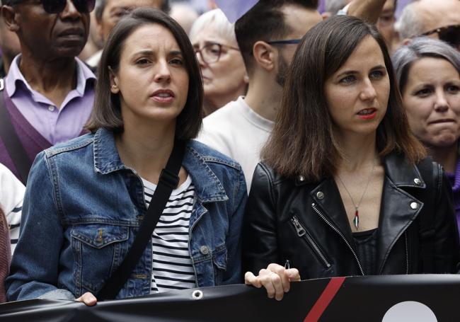 Irene Montero e Ione Belarra, durante la manifestación por la vivienda digna en Madrid.