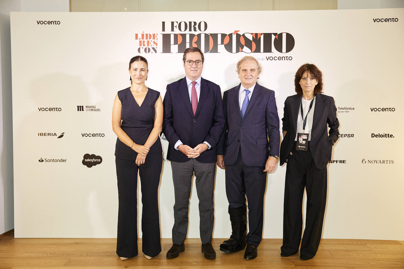 El presidente de la CEOE Antonio Garamendi con Ignacio Ybarra, Samary Fernández Feito y Paloma Bravo, directora general de Comunicación y Relaciones Institucionales de Vocento.