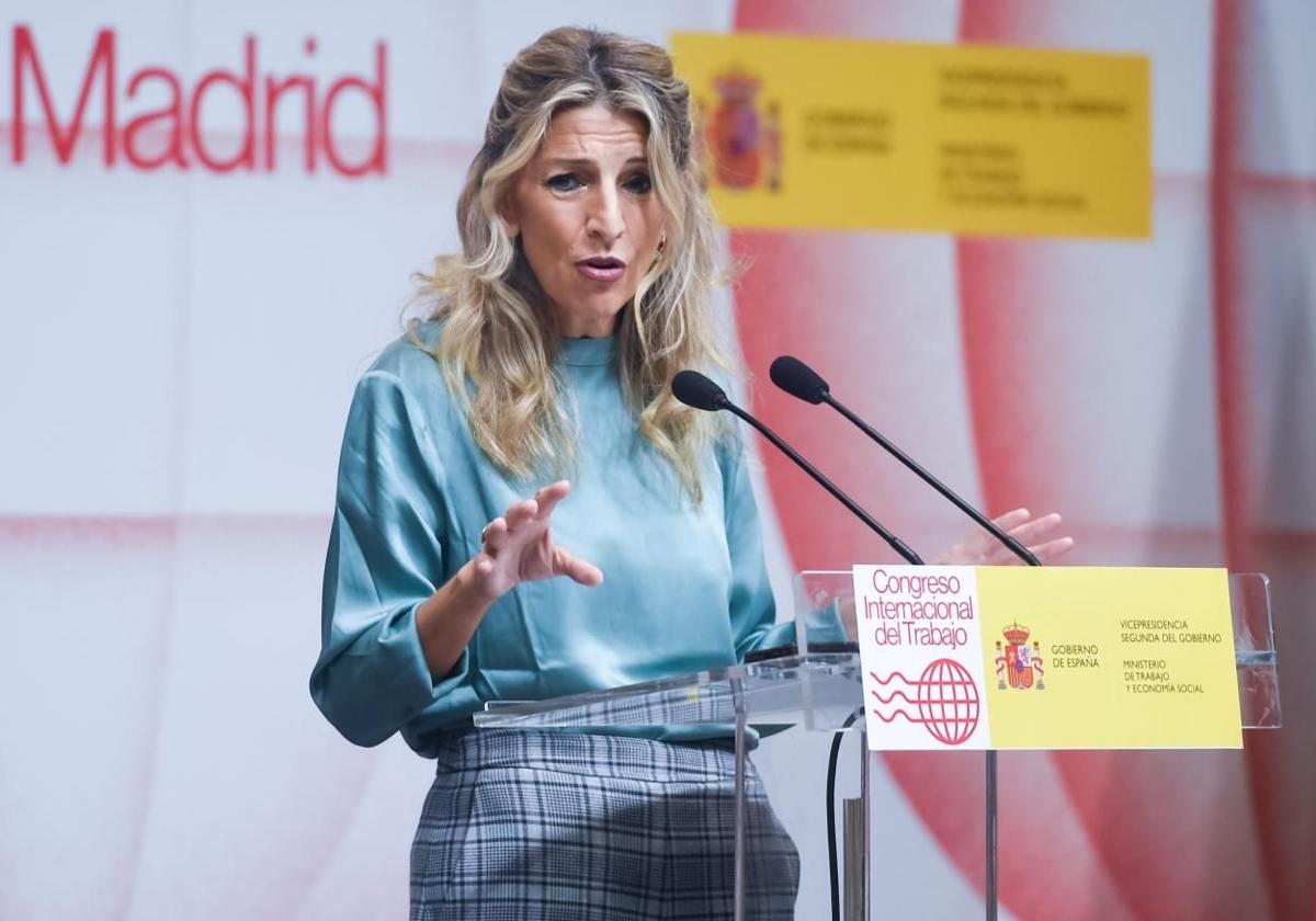 Yolanda Díaz participa en el Congreso Internacional del Trabajo.