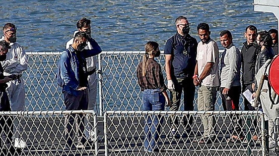 La Justicia italiana tumba el plan de Meloni y ordena el regreso de los deportados a Albania