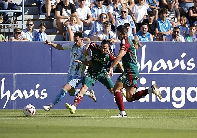 Escandell detiene un penalti en el 114' y consigue un punto para el Oviedo en Málaga
