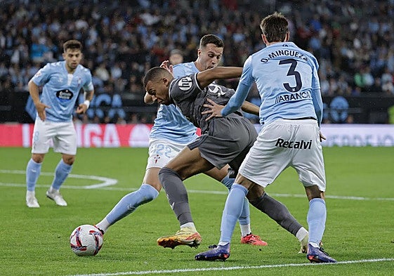 El golazo de Mbappé que abrió la victoria del Madrid en Balaídos, sellada por Vinicius