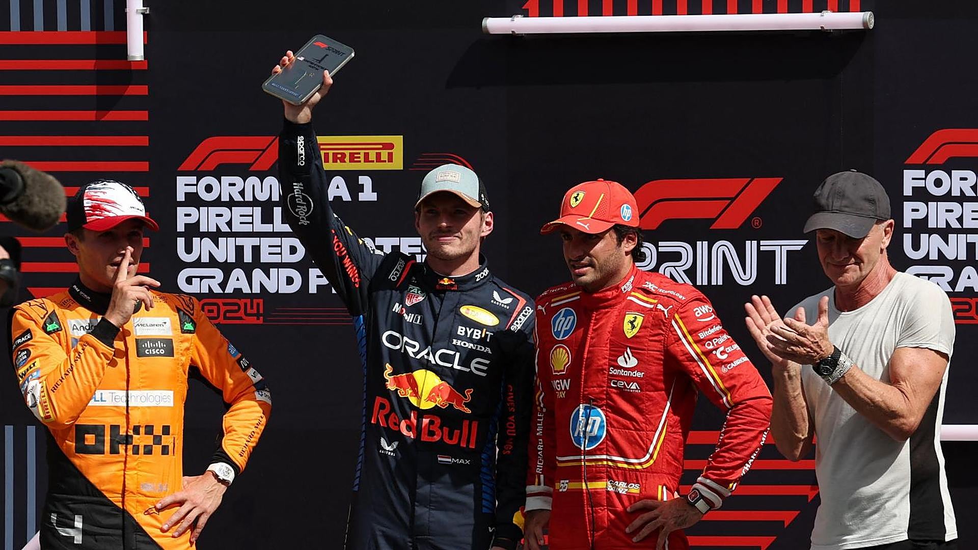 Sprint'te Sainz dişleri çıkarırken, Verstappen renkleri Norris'e bırakıyor