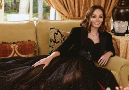 Isabel Preysler bromea con jubilarse al recibir el Premio Mujerhoy 2024: "Pensaba que ya era hora, pero no me dejáis"