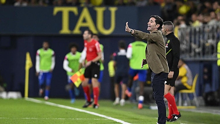 Marcelino carga contra el árbitro de VAR por el penalti a favor del Getafe: «Si estás descendido es porque no eres muy bueno»