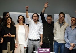 Errejón, junto al resto de fundadores de Podemos la primera Asamblea Ciudadana de Vistalegre.