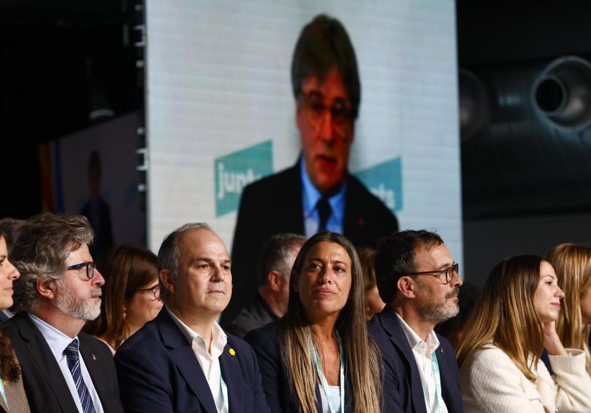 Carles Puigdemont interviene telemáticamente en el Congreso Nacional de Junts.