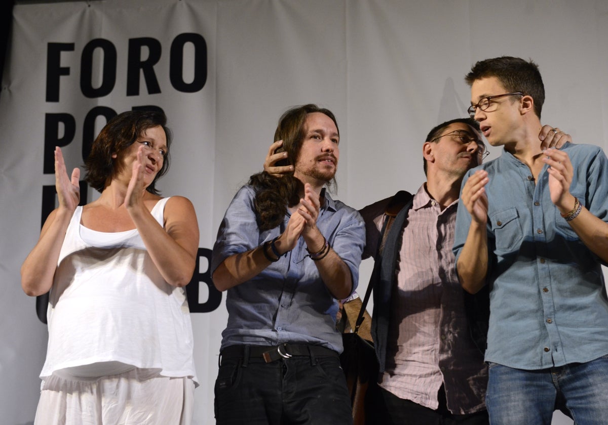 Los dirigentes de Podemos en el año 2015, entre ellos Pablo Iglesias, Juan Carlos Monedero e Íñigo Errejón.