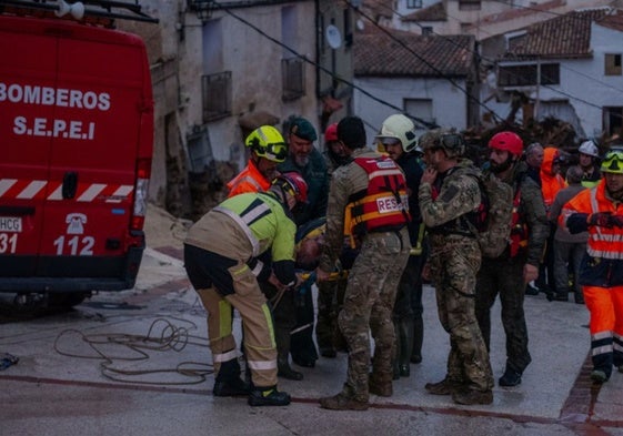 Equipos de rescate en Valencia