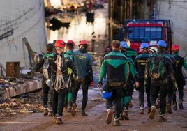 Operarios trabajando en Aldaia