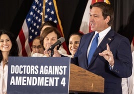 El Gobernador de Florida, Ron DeSantis, se ha mostrado en contra de la enmienda para modificar el derecho al aborto.