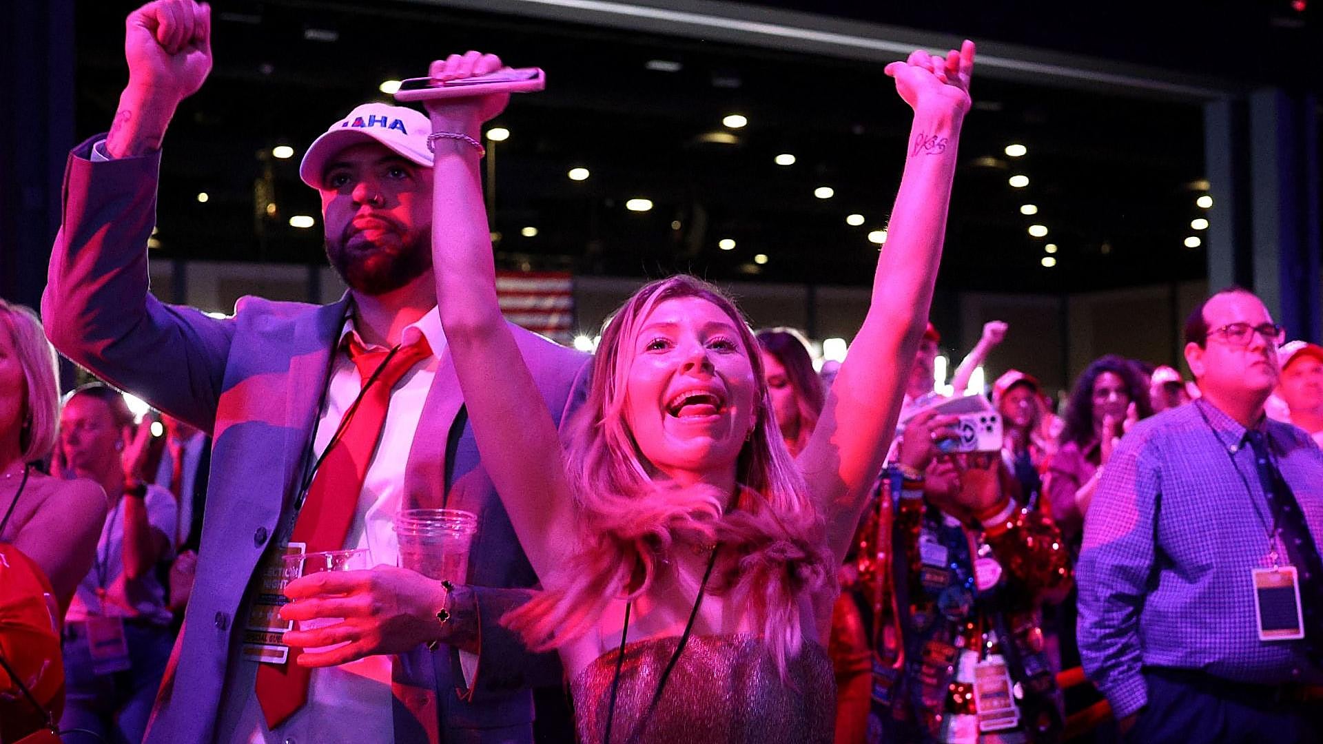 2024 年米国選挙最後の 1 時間をライブ |カマラ・ハリスは数時間以内に現れて敗北を認める予定
