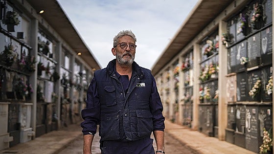 Los cementerios de la DANA vuelven a la vida