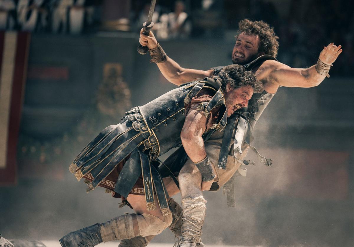 Pedro Pascal y Paul Mescal, en un fotograma de 'Gladiator II'.