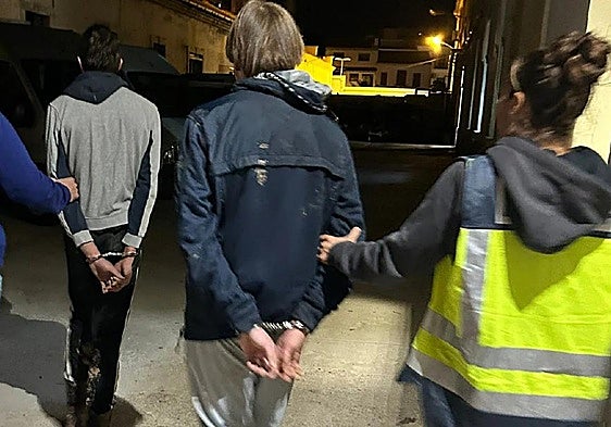 El número de detenidos por saqueos en la zona afectada por la DANA supera ya los 400