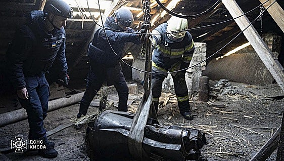 Ataque «masivo» ruso contra la red eléctrica de Ucrania