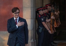 El president de la Generalitat, Salvador Illa, a su salida del Parlamento tras ser investido el 8 de agosto.