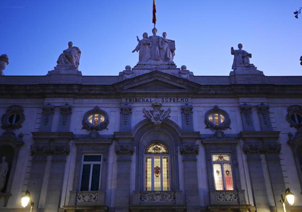 Fachada de la sede del Supremo en Madrid.