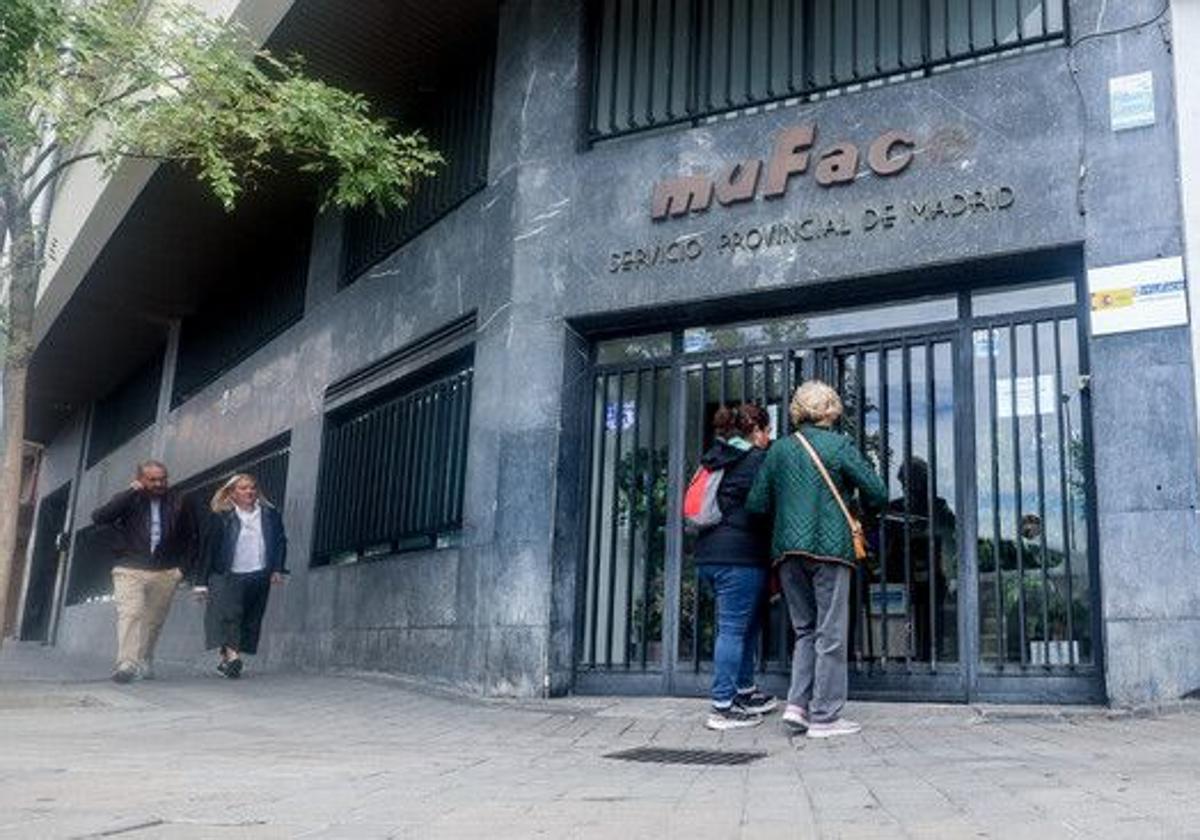 Adeslas explica a los mutualistas su salida de Muface: «Las condiciones no nos lo permiten»