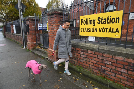 Irlanda vota un nuevo Gobierno agobiada por el coste de la vida