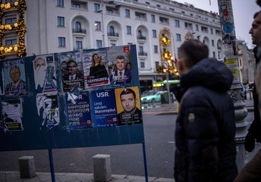 Los rumanos vuelven a las urnas tras el caos de la primera vuelta de las presidenciales