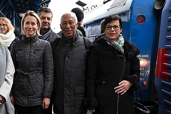 La nueva UE se estrena con un viaje simbólico a Ucrania