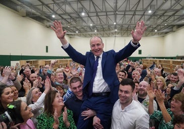 El Fianna Fáil vuelve a ganar en Irlanda y quiere repetir coalición con el Fine Gael