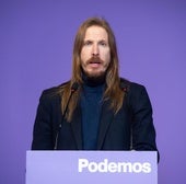 El giro LGTBI del PSOE reaviva el choque interno y la guerra feminista con Sumar y Podemos